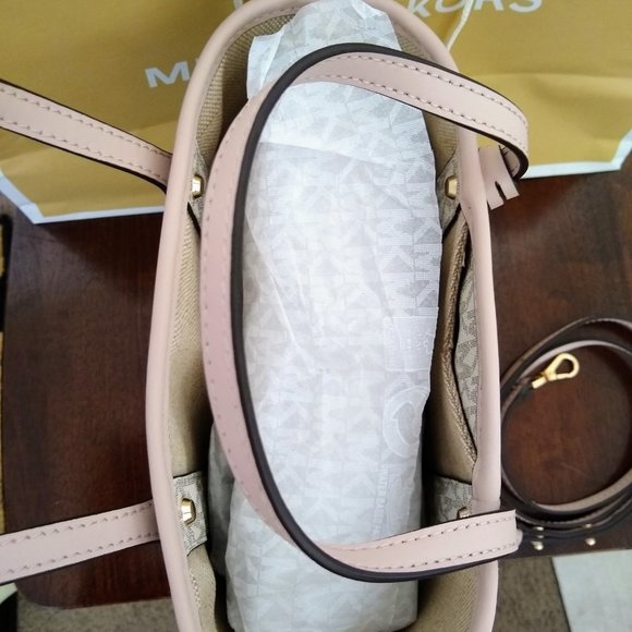 Michael Kors Tote - Picture 2 of 5